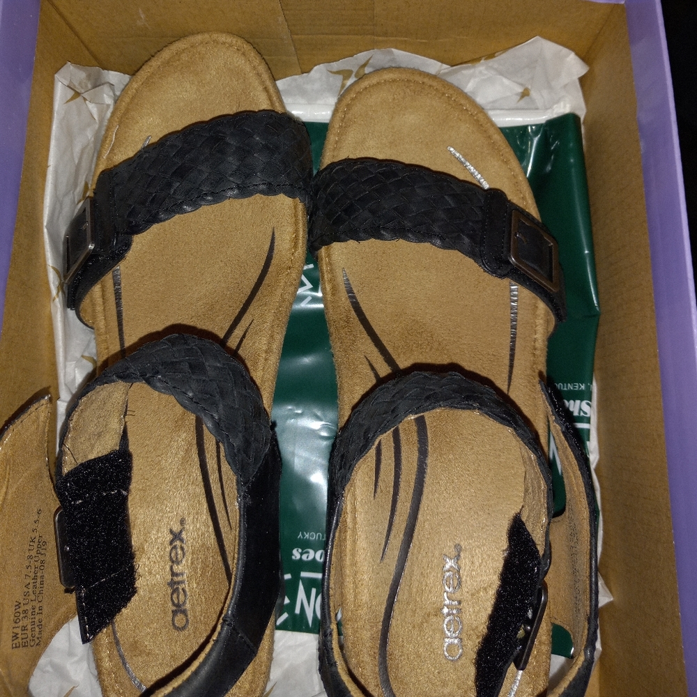 Aetrex sandles